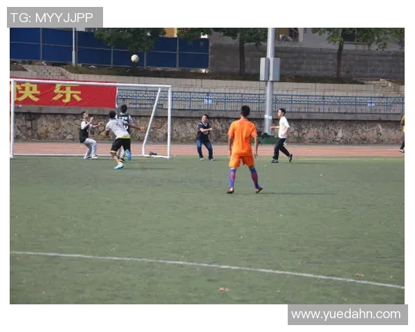 友谊赛中的精彩对决与团队精神展现国际足球友谊赛赛况与亮点回顾 友谊赛中的精彩对决与团队精神展现国际足球友谊赛赛况与亮点回顾